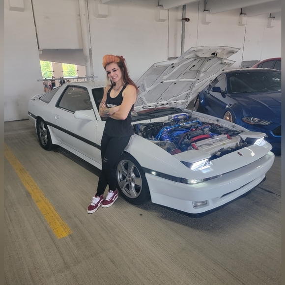 Meet your Posher, Sarah - Picture 3 of 5